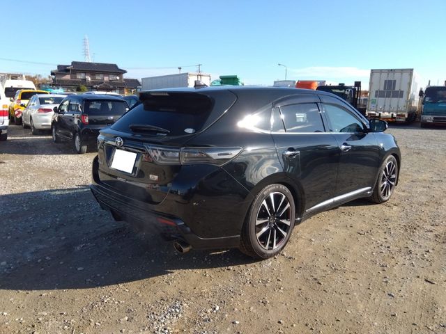 Toyota HARRIER 2017-03 183113-3