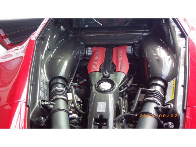 Ferrari 488 GTB 2018-05 22800-11