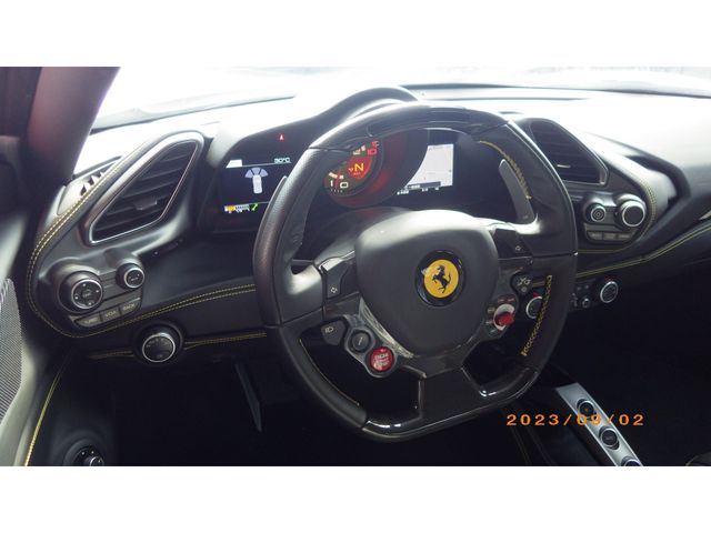Ferrari 488 GTB 2018-05 22800-14