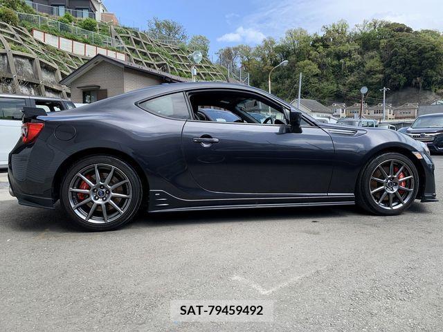 Subaru BRZ 2017-06 222997-5