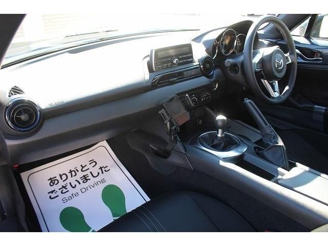 Mazda ROADSTER 2022-01 15081-14
