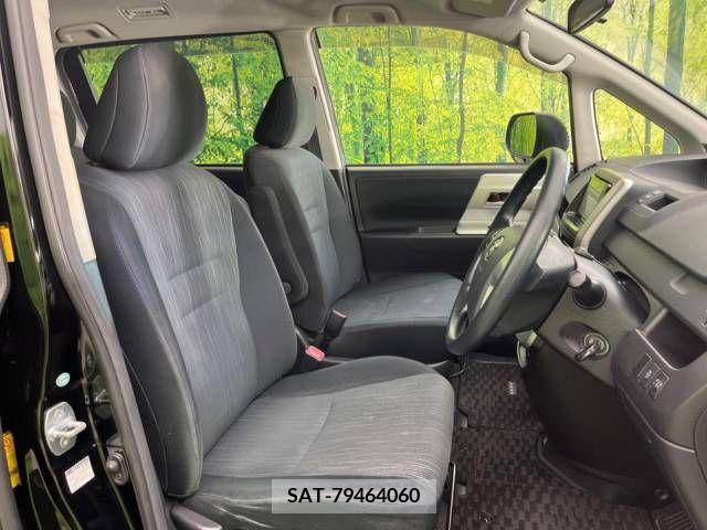 Toyota VOXY 2012-01 254118-8