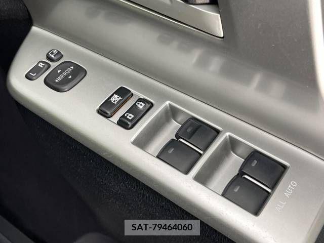 Toyota VOXY 2012-01 254118-7
