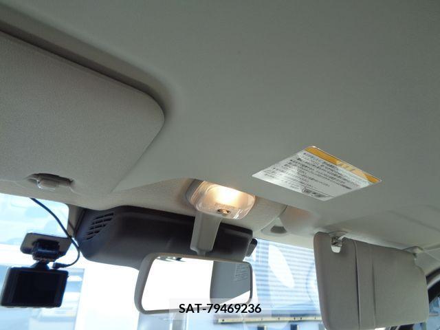 Suzuki EVERY 2021-05 301635-11