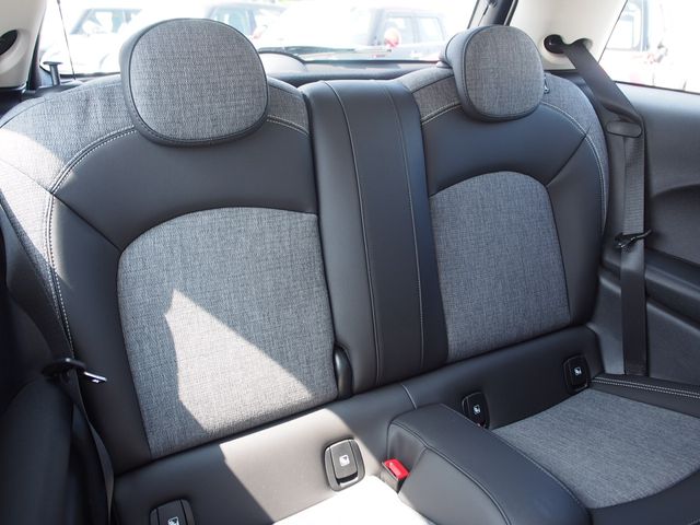 Bmw MINI 2023-02 187148-12
