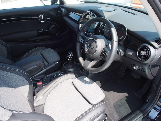 Bmw MINI 2023-02 187148-1