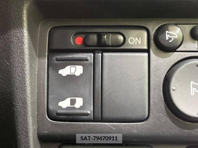 Honda FREED SPIKE 2013-11 270717-6