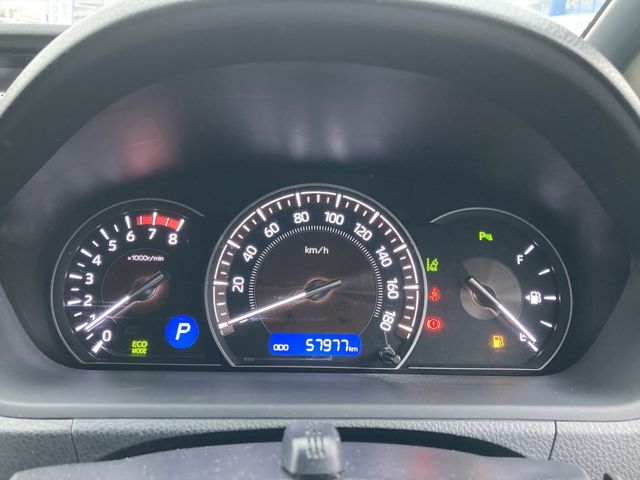 Toyota ESQUIRE 2019-02 182057-14