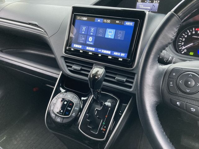 Toyota ESQUIRE 2019-02 182057-8