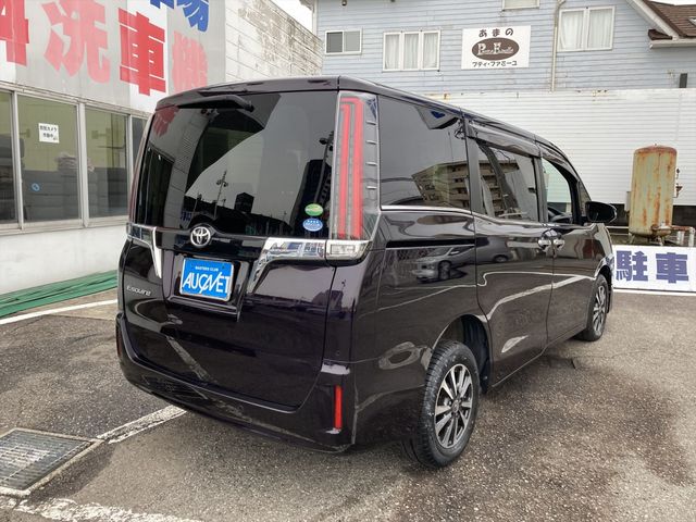 Toyota ESQUIRE 2019-02 182057-1