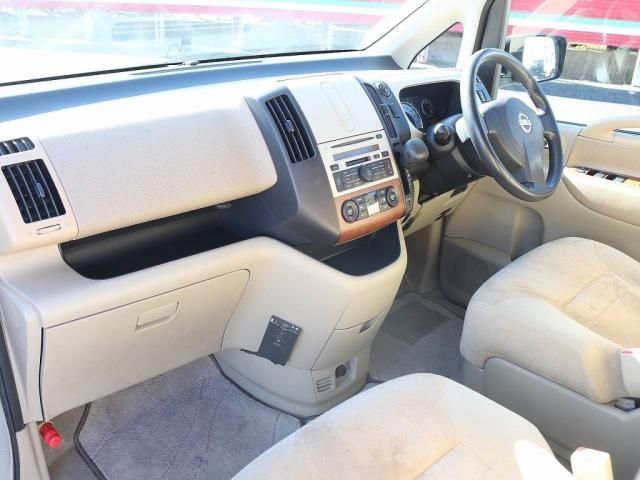 Nissan SERENA 2007-10 28146-12