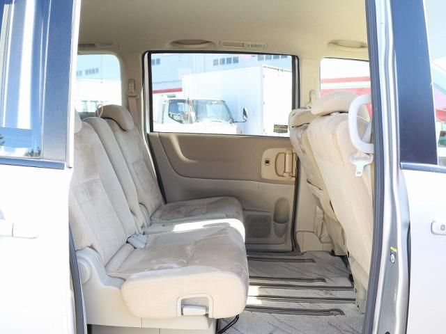 Nissan SERENA 2007-10 28146-19