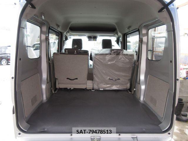 Suzuki EVERY 2023-11 329489-15