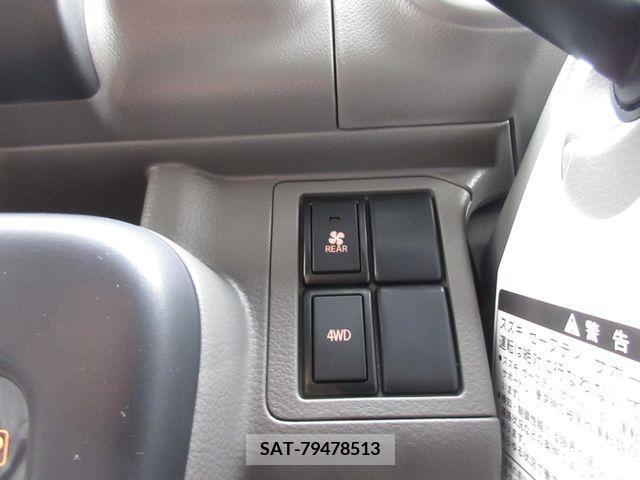 Suzuki EVERY 2023-11 329489-10