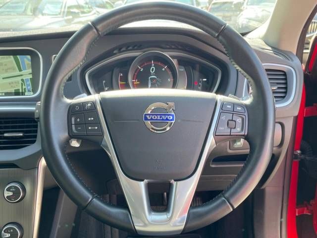 Volvo V40 2015-12 194416-9