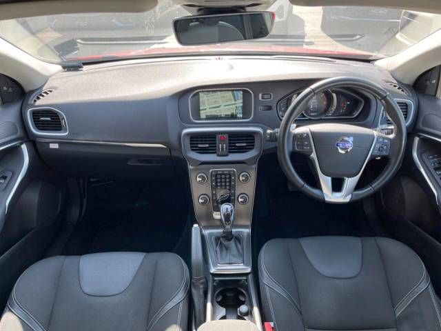 Volvo V40 2015-12 194416-1