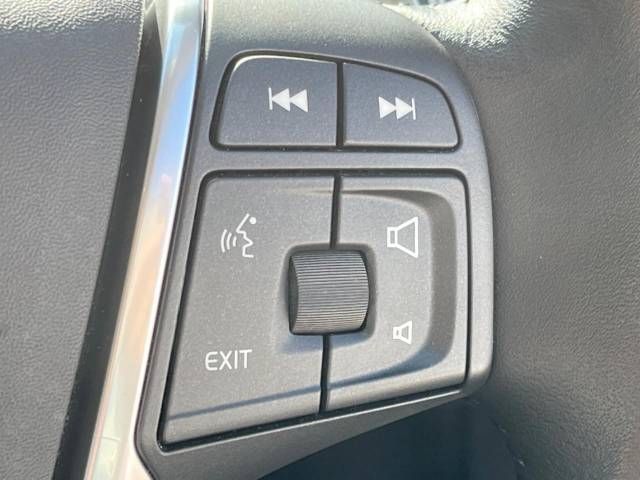 Volvo V40 2015-12 194416-8