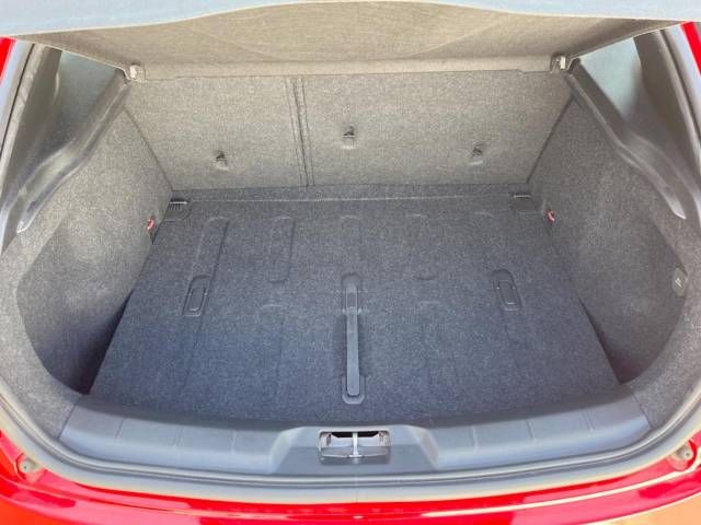 Volvo V40 2015-12 194416-12