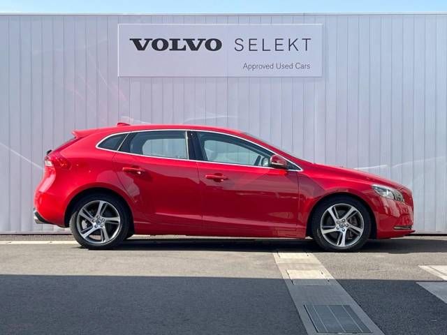 Volvo V40 2015-12 194416-17