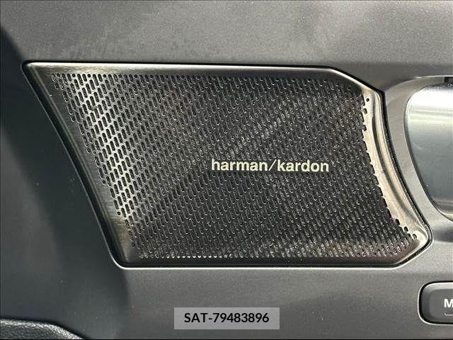 Volvo XC40 2021-05 224428-15