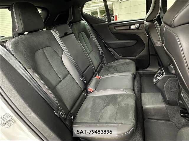 Volvo XC40 2021-05 224428-8