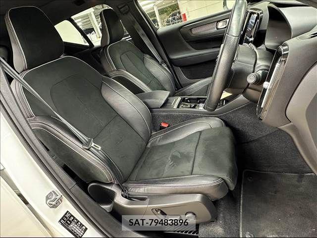 Volvo XC40 2021-05 224428-7