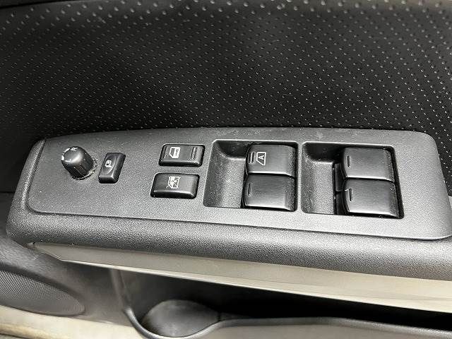 Nissan X-TRAIL 2011-05 18643-6