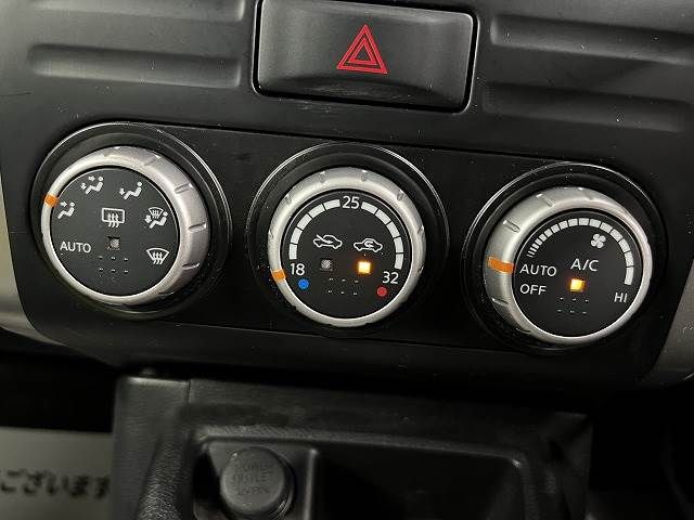 Nissan X-TRAIL 2011-05 18643-12