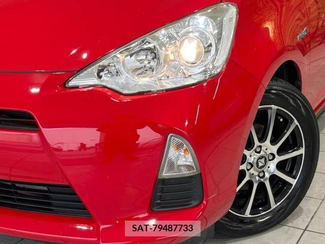 Toyota AQUA 2013-10 389330-12