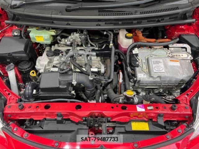 Toyota AQUA 2013-10 389330-18
