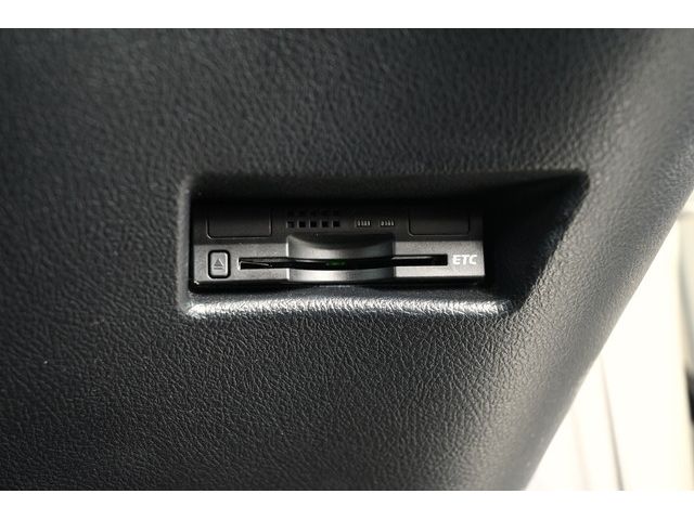 Toyota SIENTA 2015-10 14939-26