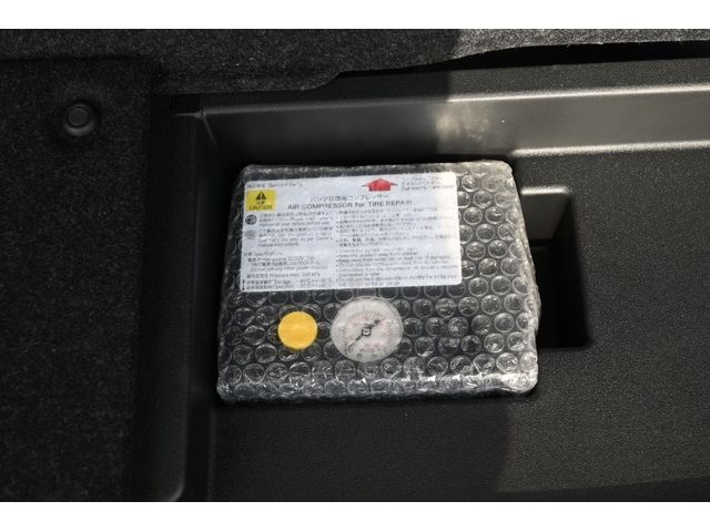 Toyota SIENTA 2015-10 14939-15