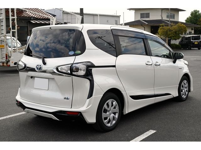 Toyota SIENTA 2015-10 14939-3