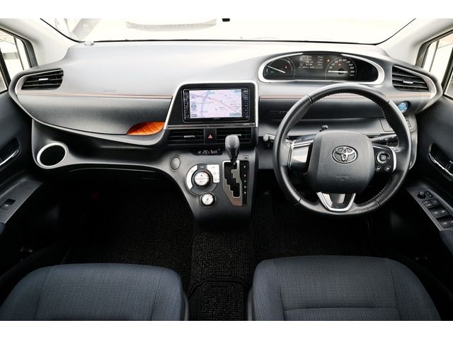 Toyota SIENTA 2015-10 14939-6