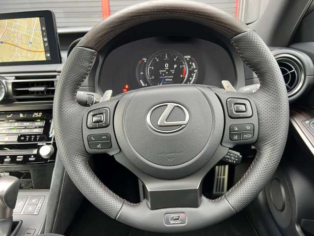 Lexus IS 2022-11 20309-8