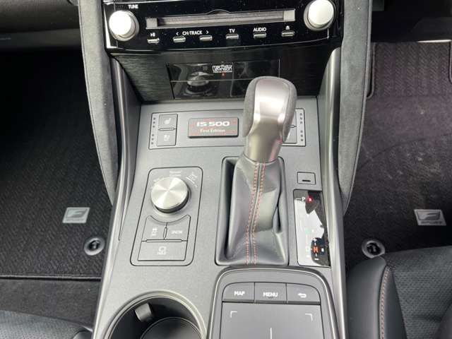 Lexus IS 2022-11 20309-11