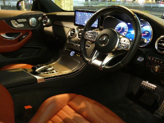 Amg C-CLASS 2019-04 17766-11