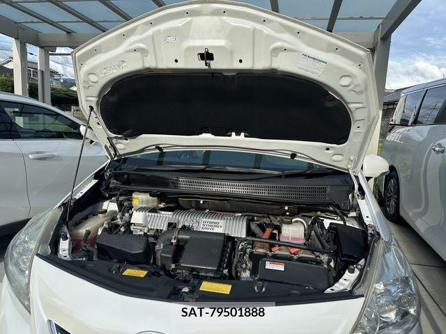 Toyota PRIUS ALPHA 2013-02 339923-29