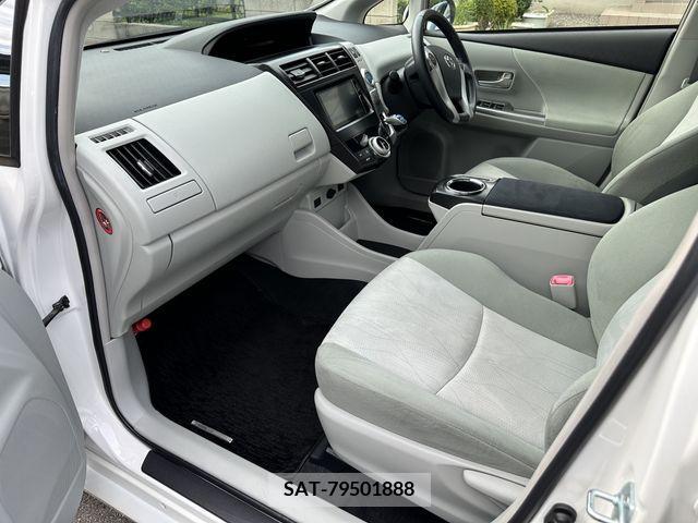 Toyota PRIUS ALPHA 2013-02 339923-9