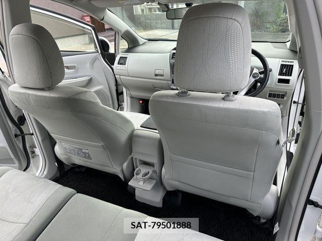 Toyota PRIUS ALPHA 2013-02 339923-14