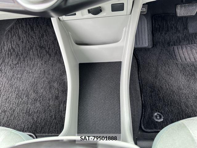 Toyota PRIUS ALPHA 2013-02 339923-23
