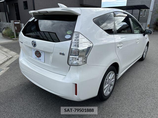 Toyota PRIUS ALPHA 2013-02 339923-4