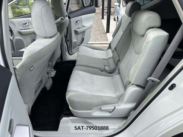 Toyota PRIUS ALPHA 2013-02 339923-16