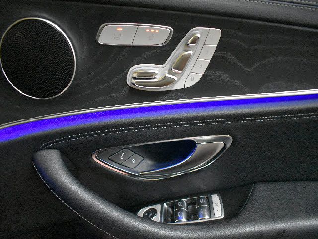 Mercedes Benz E-CLASS 2018-12 22338-12