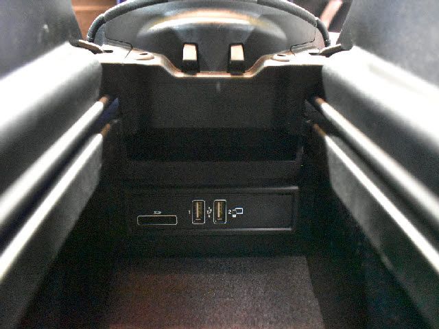 Mercedes Benz E-CLASS 2018-12 22338-14