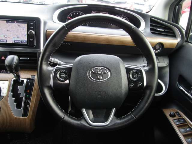 Toyota SIENTA 2016-09 22948-9