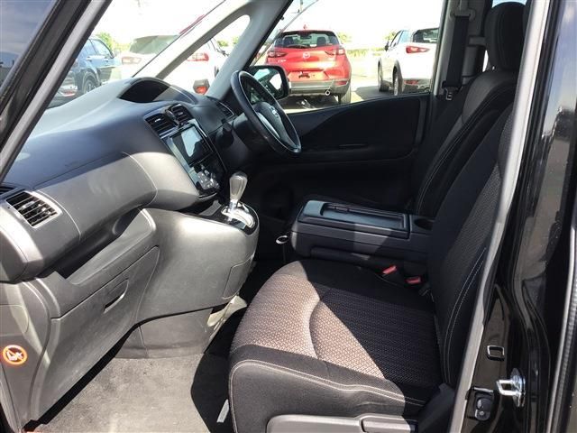 Nissan SERENA 2014-10 18938-19