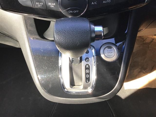 Nissan SERENA 2014-10 18938-12