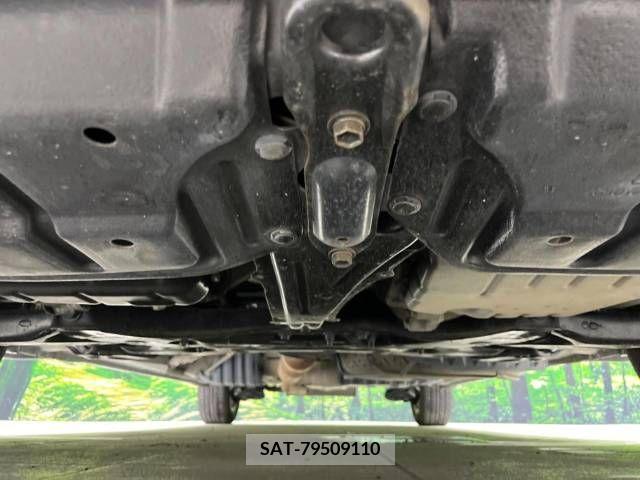 Toyota VOXY 2012-02 379314-19