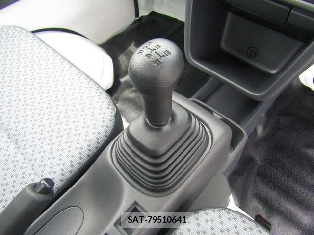 Suzuki CARRY TRUCK 2024-06 355141-17